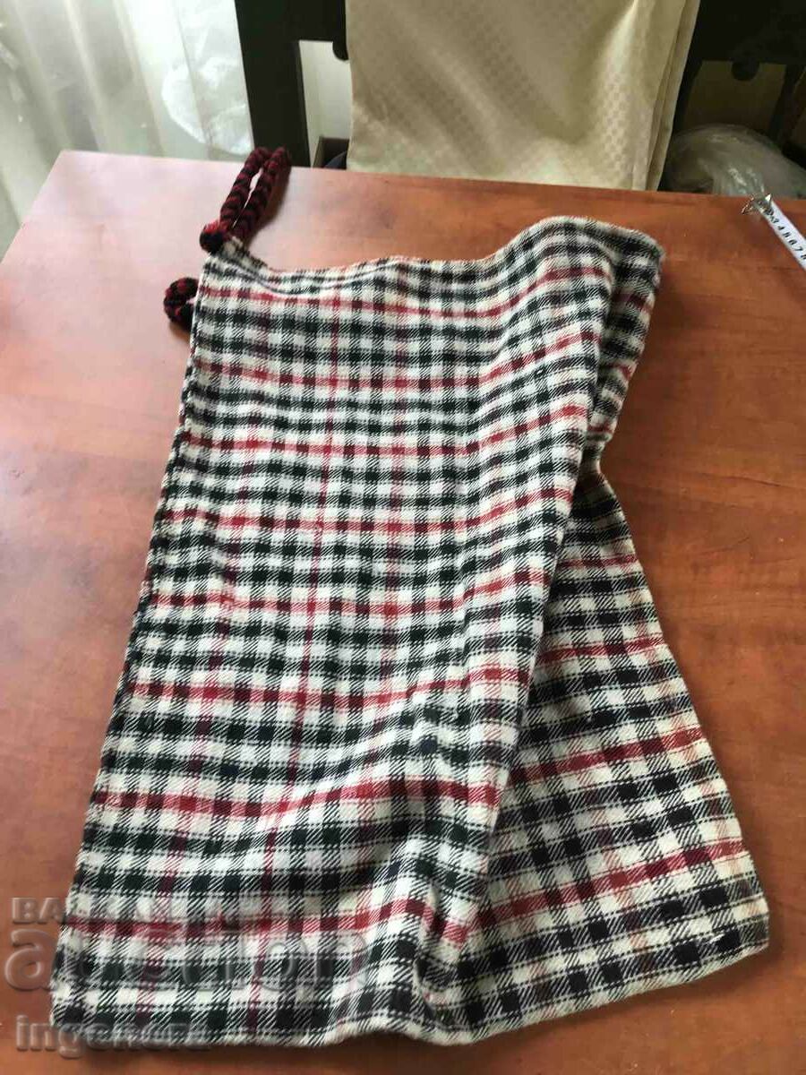 GEANT DE SCORT DIN LANA TESUT MANUAL cu preț 22.00 BGN | € 11.25 GEANT DE SCORT DIN LANA TESUT MANUAL cu preț 22.00 BGN | € 11.25