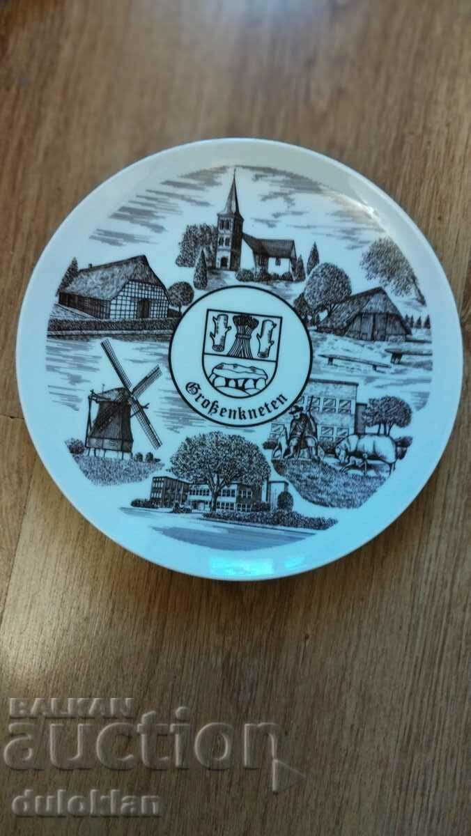 Декоративна чиния от Гросенкнетен Германия