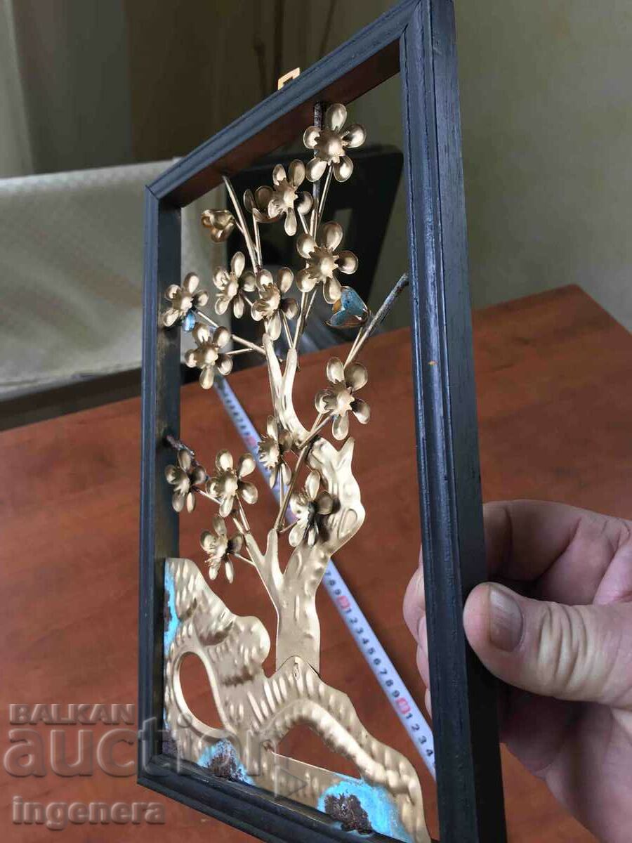 Delivery of BRASS WALL PANEL OPENLET FRAME NEW Delivery of BRASS WALL PANEL OPENLET FRAME NEW