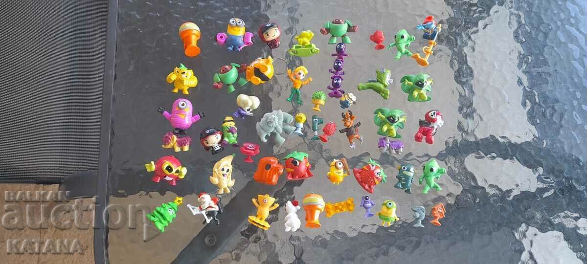 O mulțime de jucării diferite O mulțime de jucării diferite