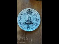 Decorative plate from Gretzil Germany.