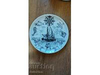 Decorative plate from Gretzil Germany.