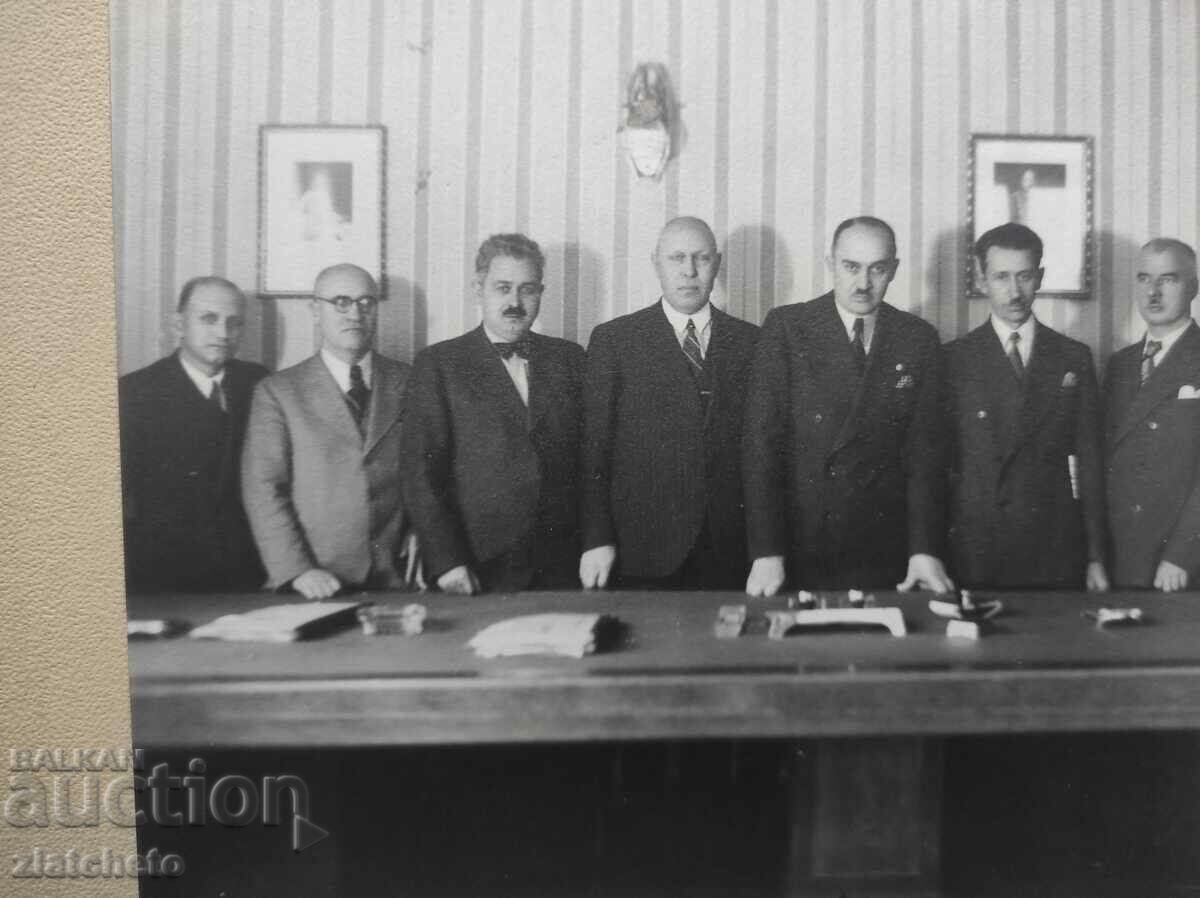 Delivery of picture cardboard - Orphan Wanderer as head of Bul.Radio Delivery of picture cardboard - Orphan Wanderer as head of Bul.Radio