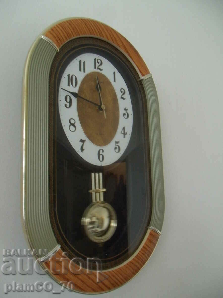 Delivery of #*7487 Old Wall Clock - Atlanta Delivery of #*7487 Old Wall Clock - Atlanta