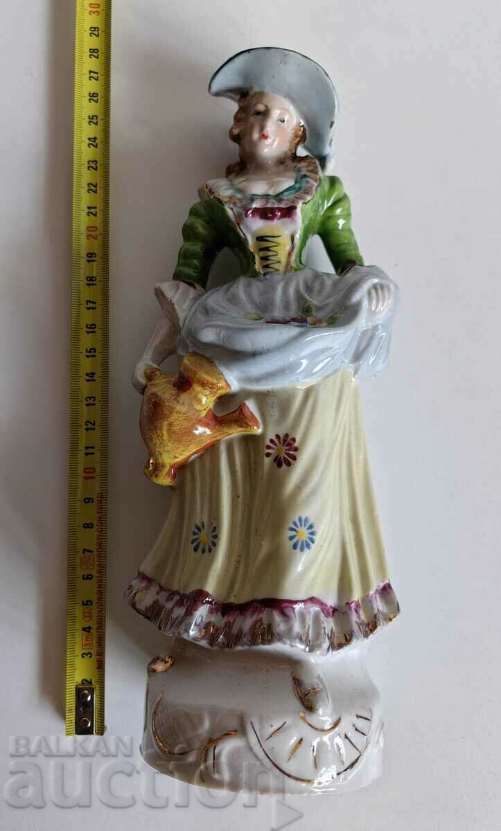 ПЕРФЕКТНА ГОЛЯМА ПОРЦЕЛАНОВА ФИГУРА СТАТУЕТКА - 6 ПЕРФЕКТНА ГОЛЯМА ПОРЦЕЛАНОВА ФИГУРА СТАТУЕТКА - 6