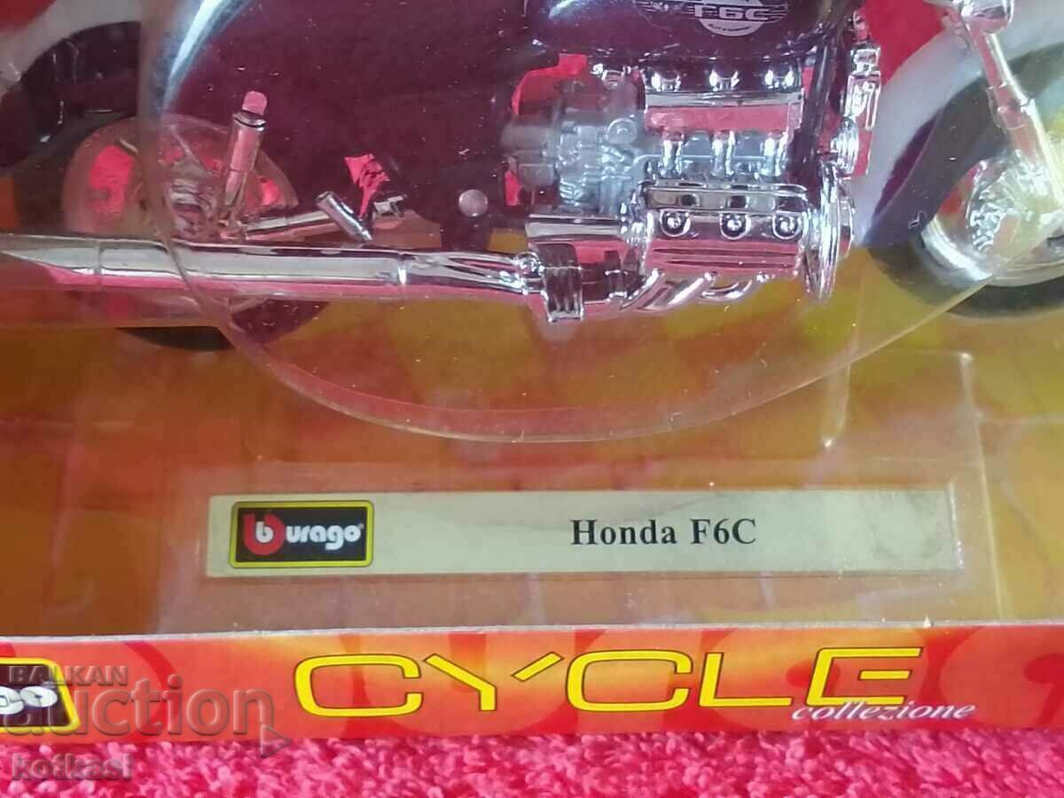 Auction  Old model burago Motor Honda F6C 1/18 in box