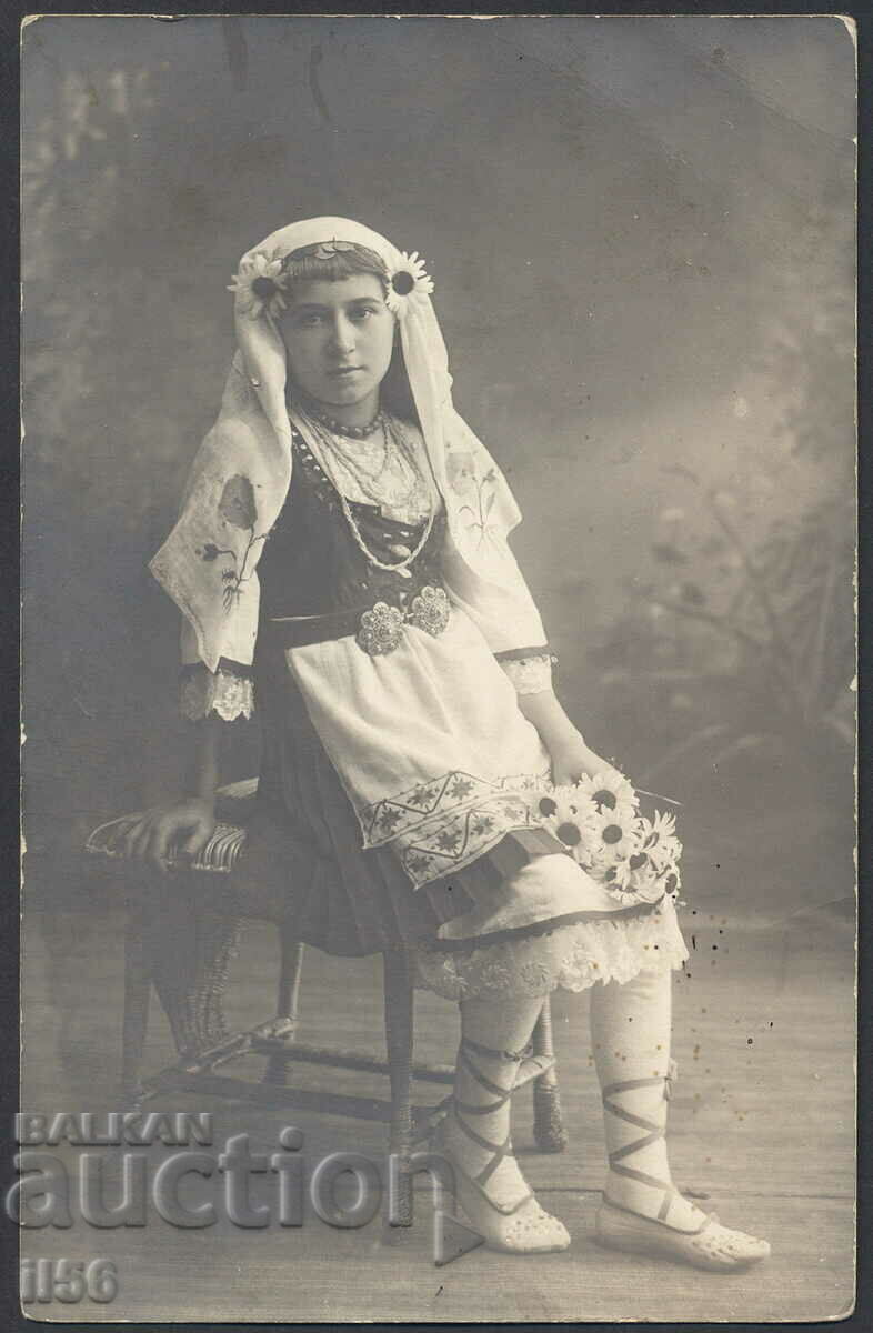 Foto-hartă - etnografie - femeie în costum popular - 1914