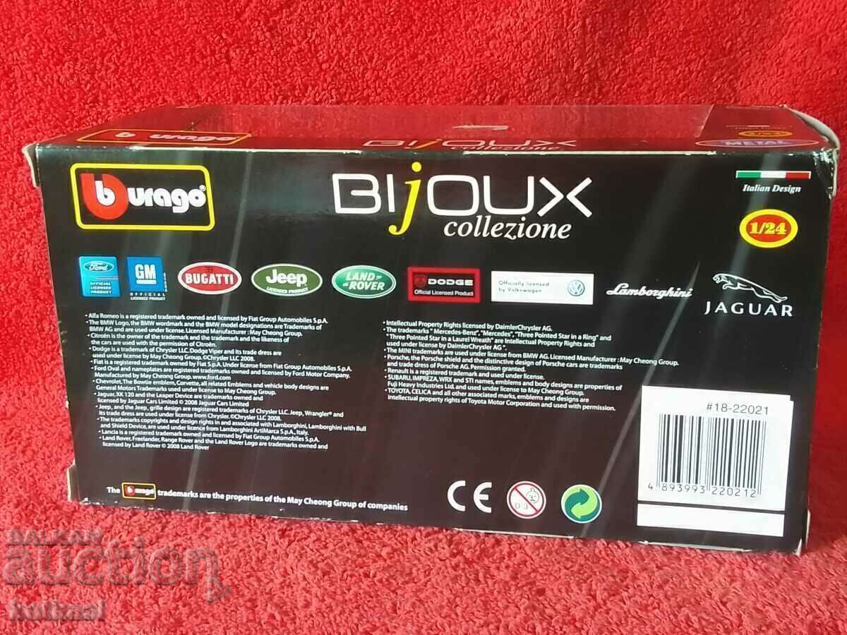 Old model car burago MERCEDES - BENZ SSK 1/24 in a box - 6 Old model car burago MERCEDES - BENZ SSK 1/24 in a box - 6