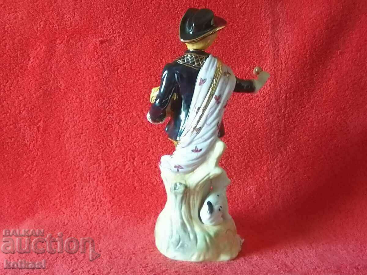 Auction Old porcelain figure Plastic Western Europe at the beginning of the 20th century Auction Old porcelain figure Plastic Western Europe at the beginning of the 20th century