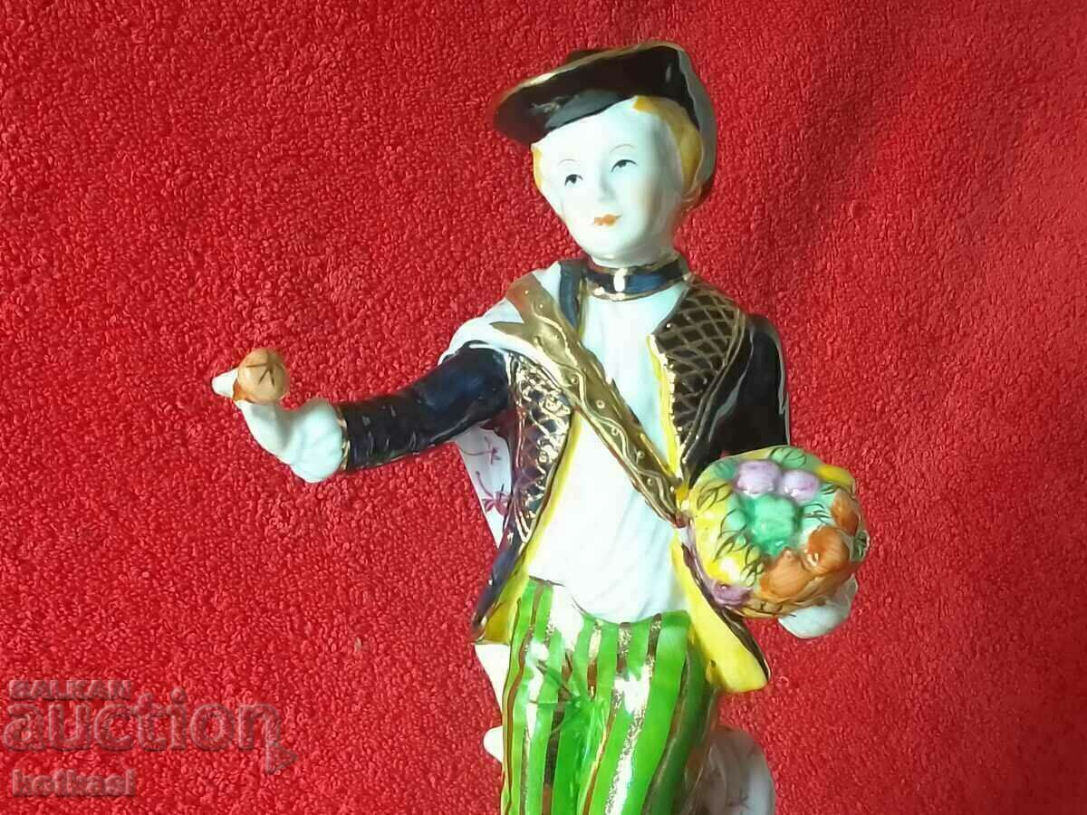 Old porcelain figure Plastic Western Europe at the beginning of the 20th century - 5 Old porcelain figure Plastic Western Europe at the beginning of the 20th century - 5