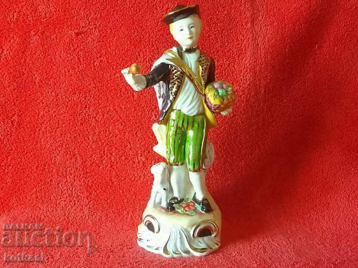 Old porcelain figure Plastic Western Europe at the beginning of the 20th century Old porcelain figure Plastic Western Europe at the beginning of the 20th century