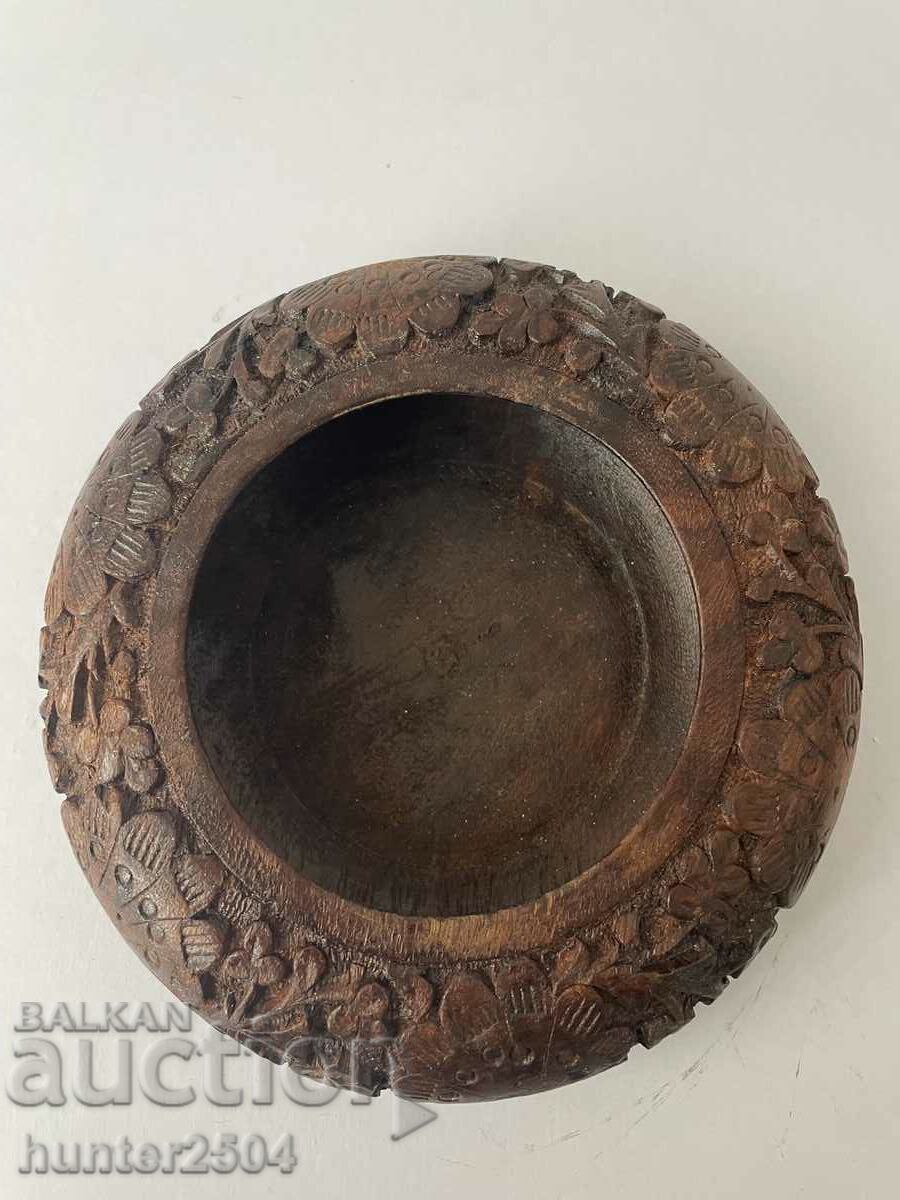 Bowl-14/4 cm, carving, Africa with price 29.95 BGN | € 15.31 Bowl-14/4 cm, carving, Africa with price 29.95 BGN | € 15.31
