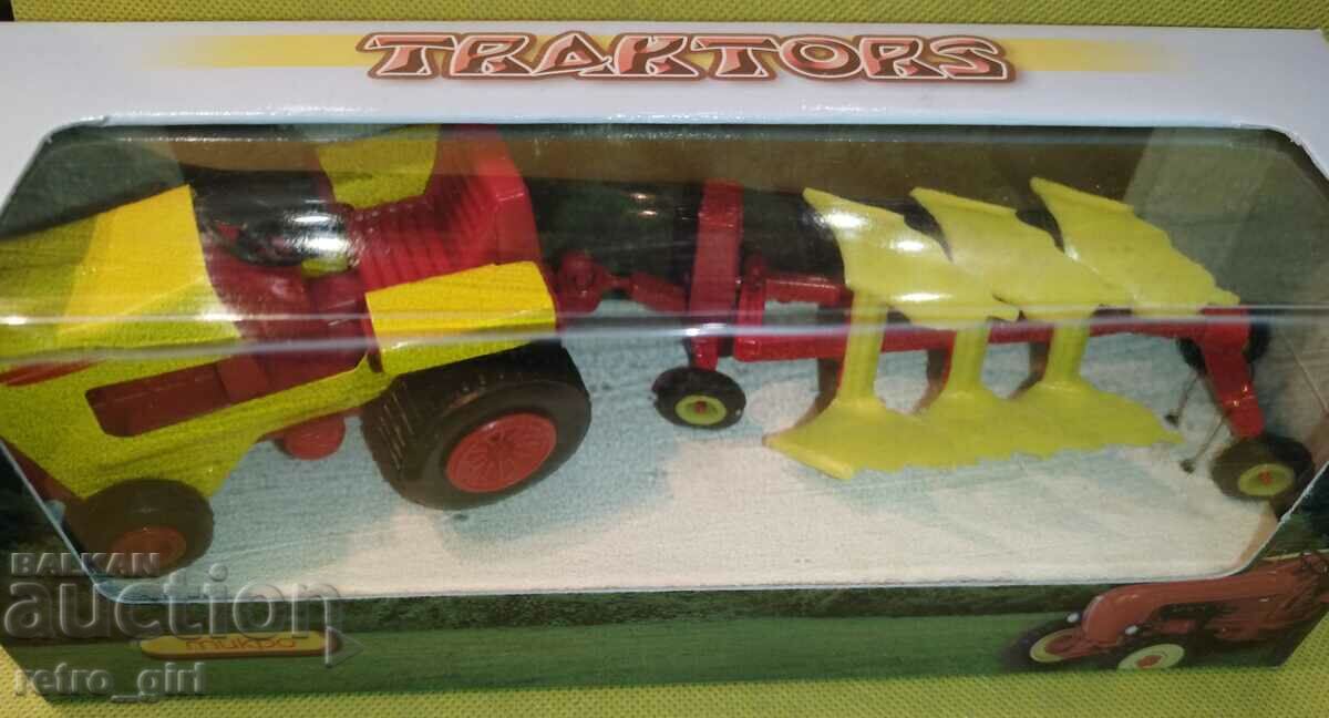 Vand model in cutie. cu preț 49.90 BGN | € 25.51 Vand model in cutie. cu preț 49.90 BGN | € 25.51