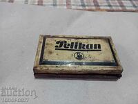 Old stamp pad "Pelikan"