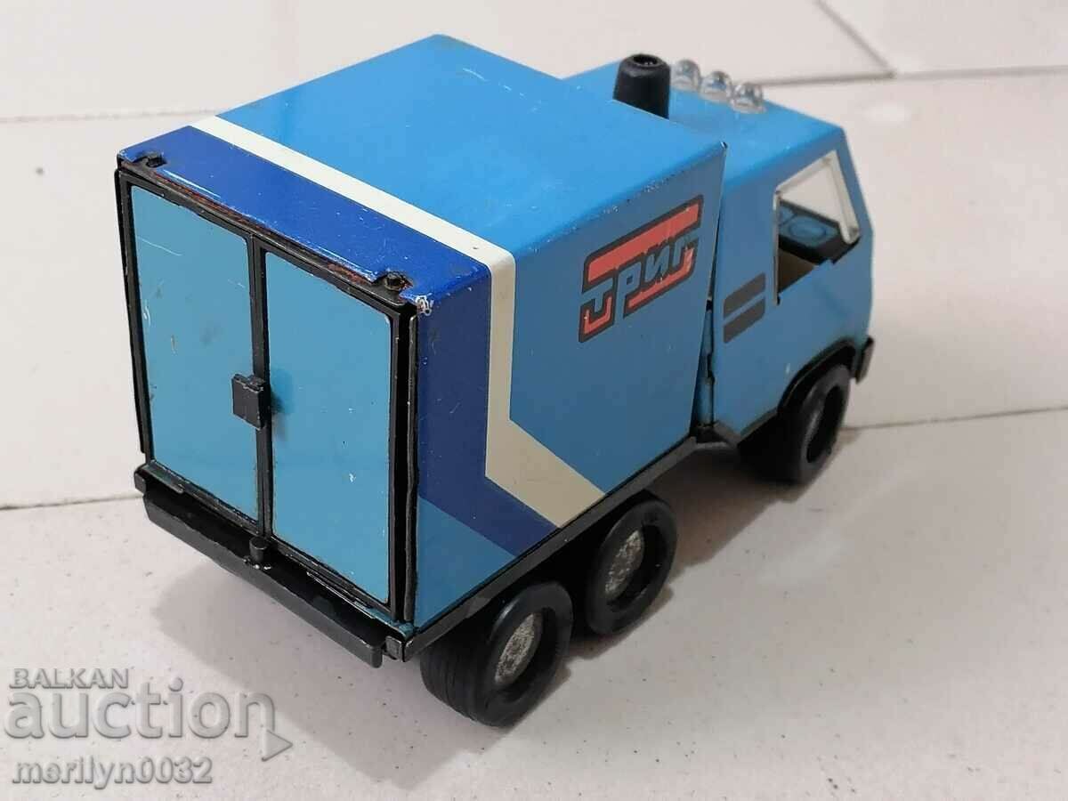 Παιδικό τσίγκινο φορτηγό από τη Σοβιετική Ένωση με τιμή 57.00 BGN | € 29.14 Παιδικό τσίγκινο φορτηγό από τη Σοβιετική Ένωση με τιμή 57.00 BGN | € 29.14