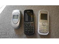 Πολλά 3 παλιά κινητά τηλέφωνα