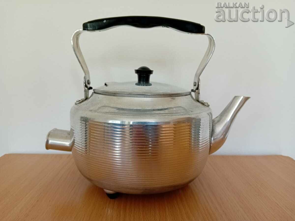 Ρετρό vintage βραστήρας 80s USSR με τιμή 51.00 BGN | € 26.08