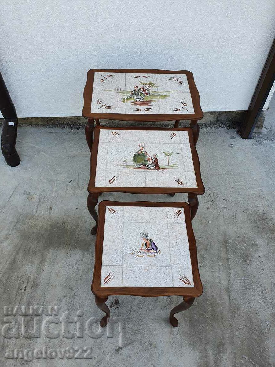 Vintage side tables 3 pieces!!!