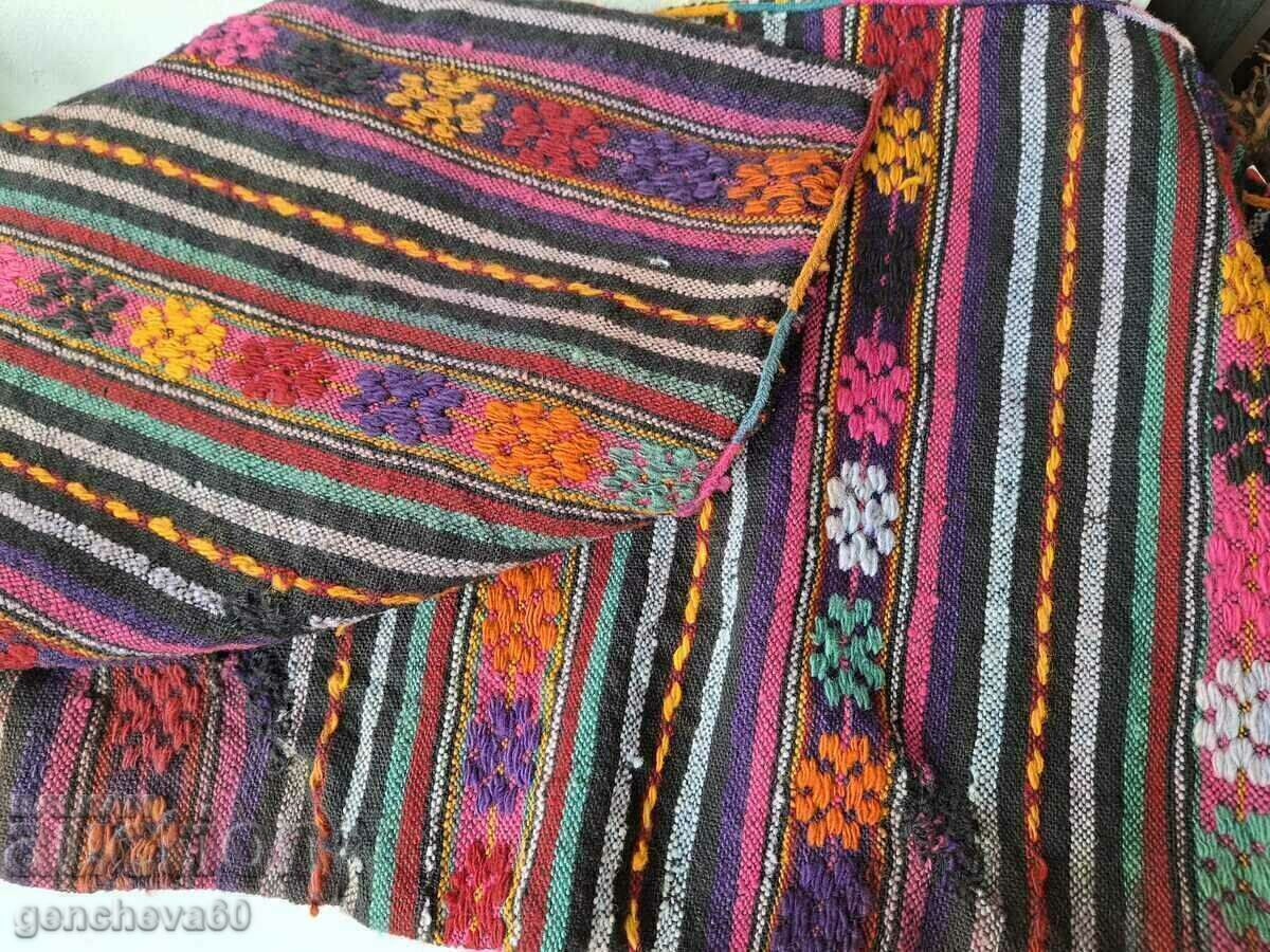 Veche pernă și cuvertură nouă cu broderie - 6 Veche pernă și cuvertură nouă cu broderie - 6