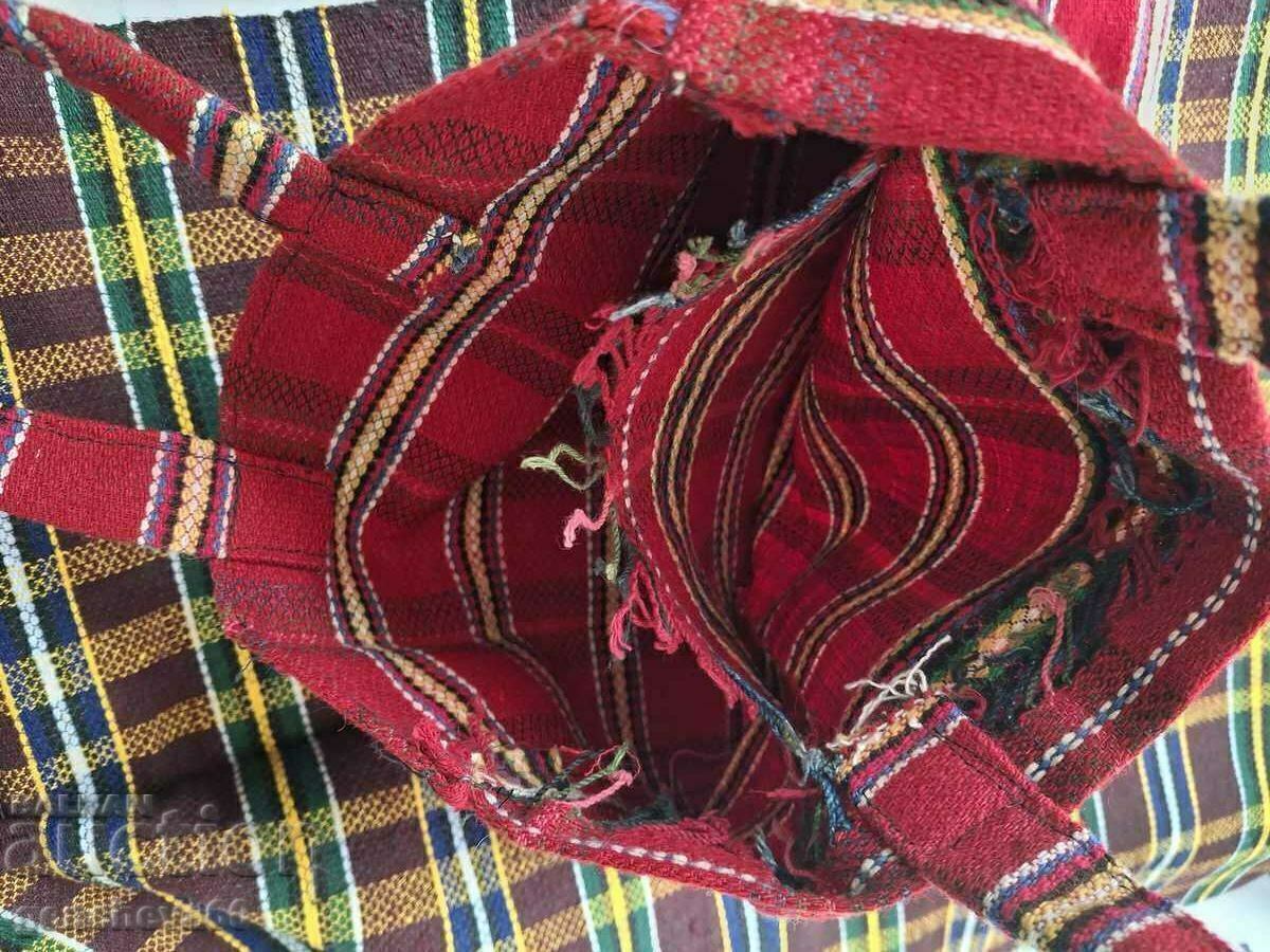 Delivery of Authentic wool apron and pouch Delivery of Authentic wool apron and pouch