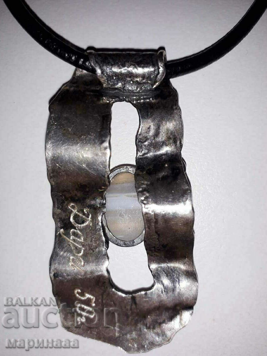 Auction NECKLACE. SILVER 925. STONE. 12 GR Auction NECKLACE. SILVER 925. STONE. 12 GR