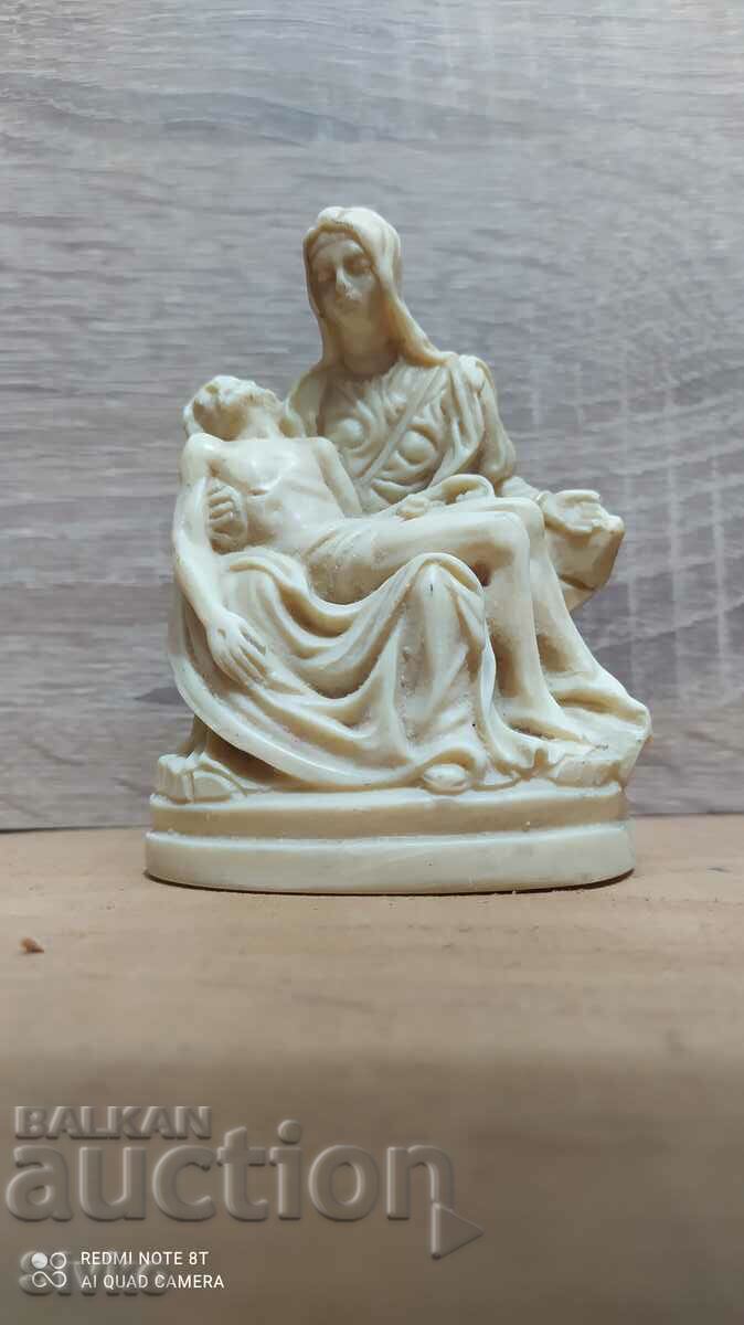 Αγαλματίδιο Pieta που κατεβάζει τον Ιησού από το σταυρό