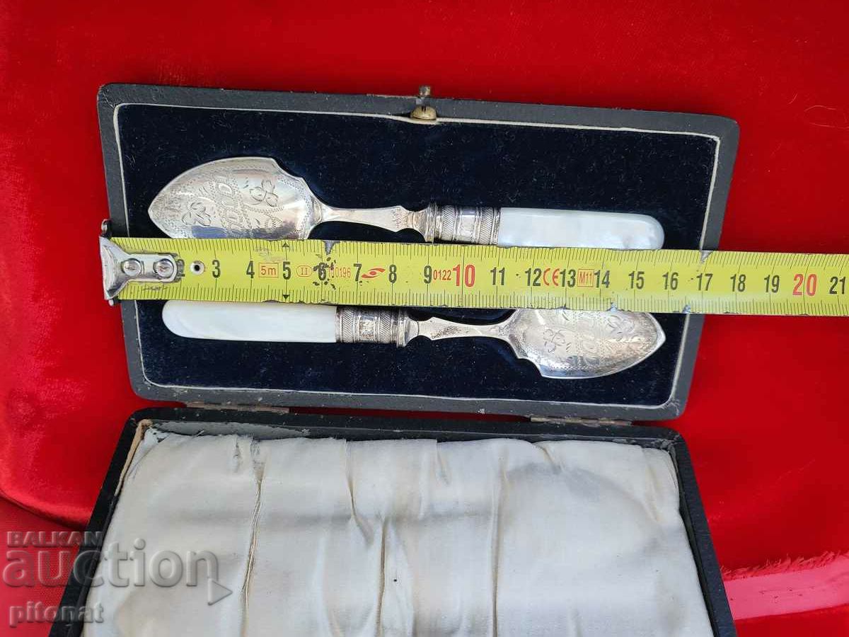 Delivery of Antique silver plated spoons with mother of pearl handles Delivery of Antique silver plated spoons with mother of pearl handles