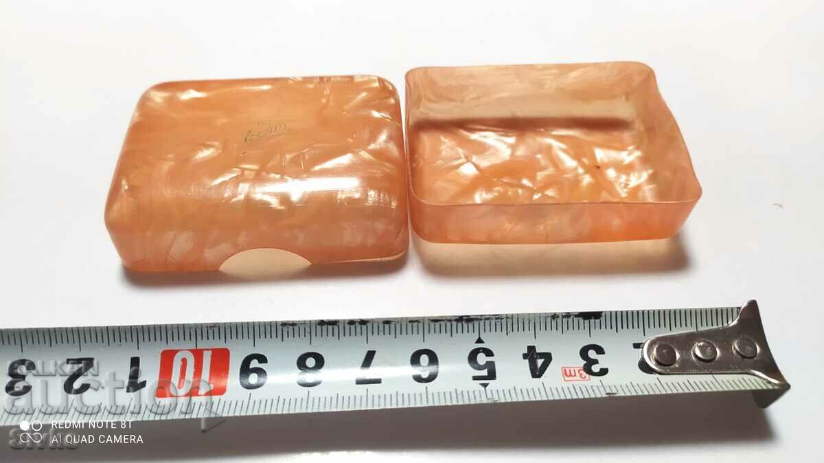 Mother of pearl soap dish with price 4.99 BGN | € 2.55 Mother of pearl soap dish with price 4.99 BGN | € 2.55