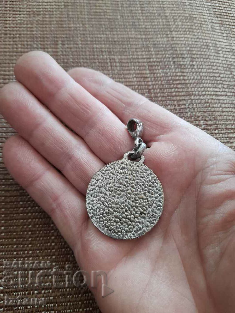 Auction Old Mercedes key ring Auction Old Mercedes key ring