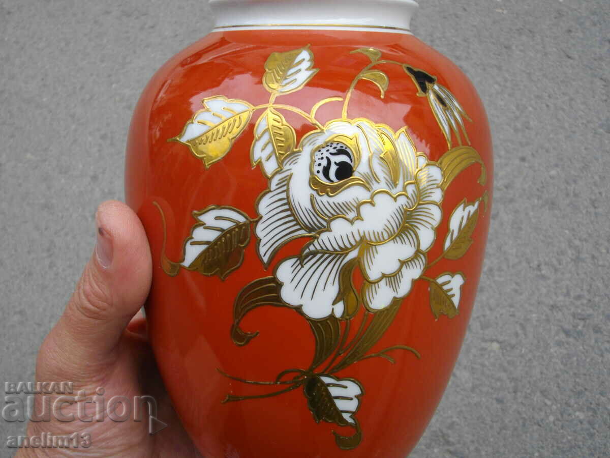 OLD GDR HAND PAINTED PORCELAIN VASE GDR - 5 OLD GDR HAND PAINTED PORCELAIN VASE GDR - 5