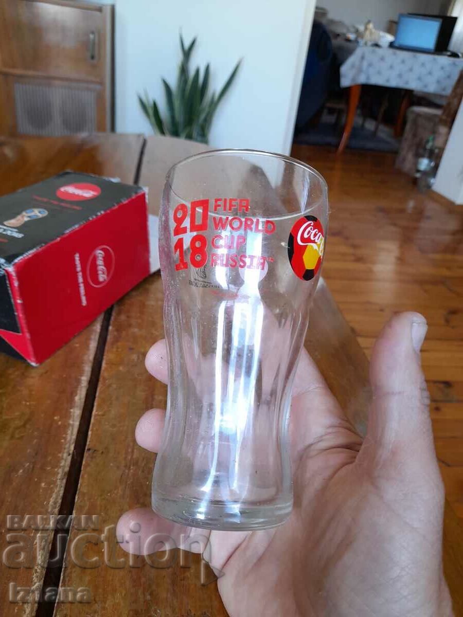 Ένα παλιό ποτήρι Coca Cola, Coca Cola - 5