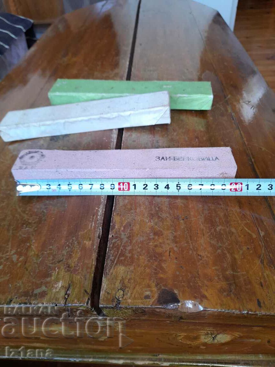 Auction  Old knife sharpener, knives