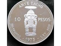 Dominican Republic 10 Silver Pesos, 1975