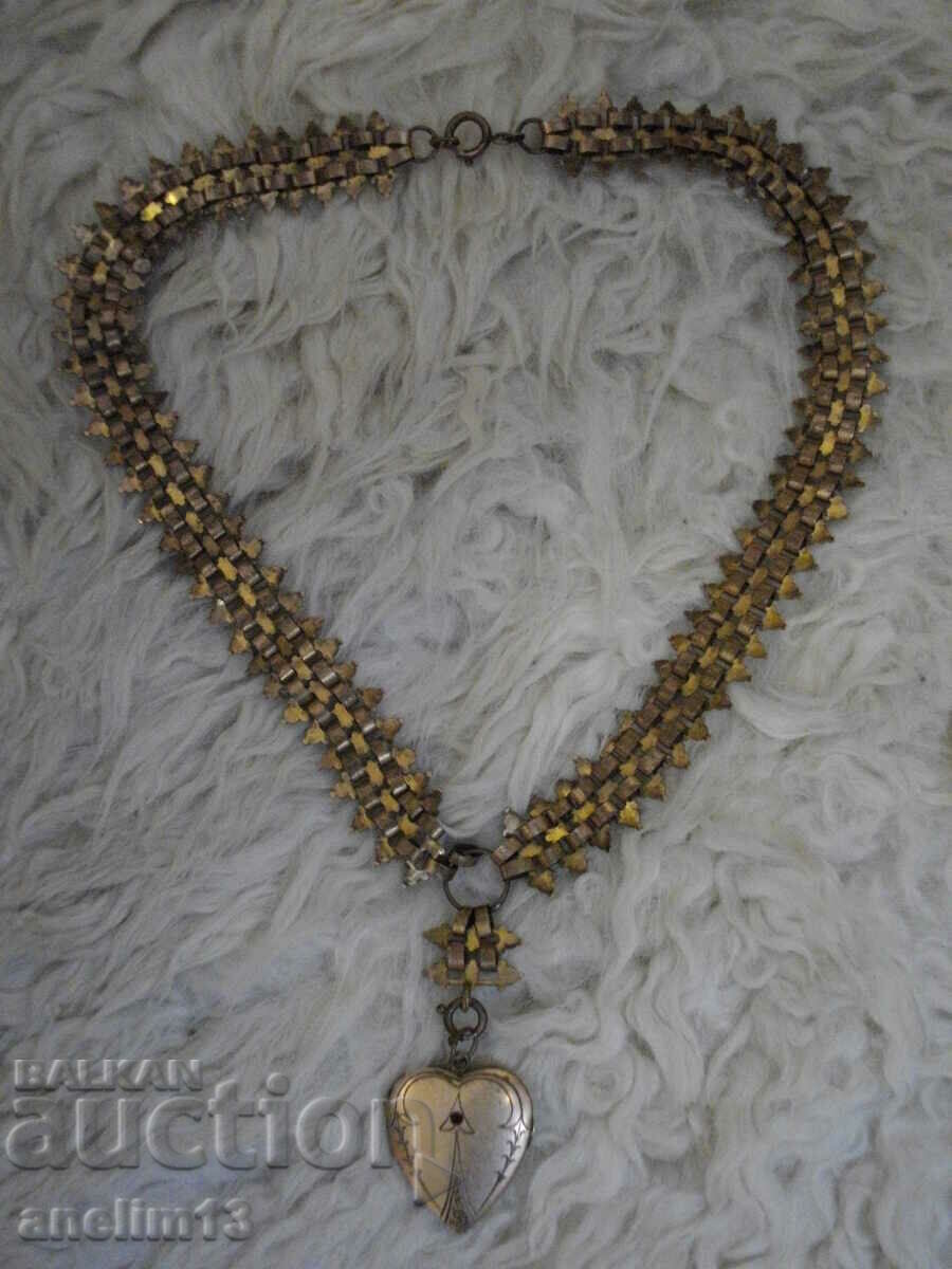 OLD CORD WITH PENDANT WEAR JEWELRY