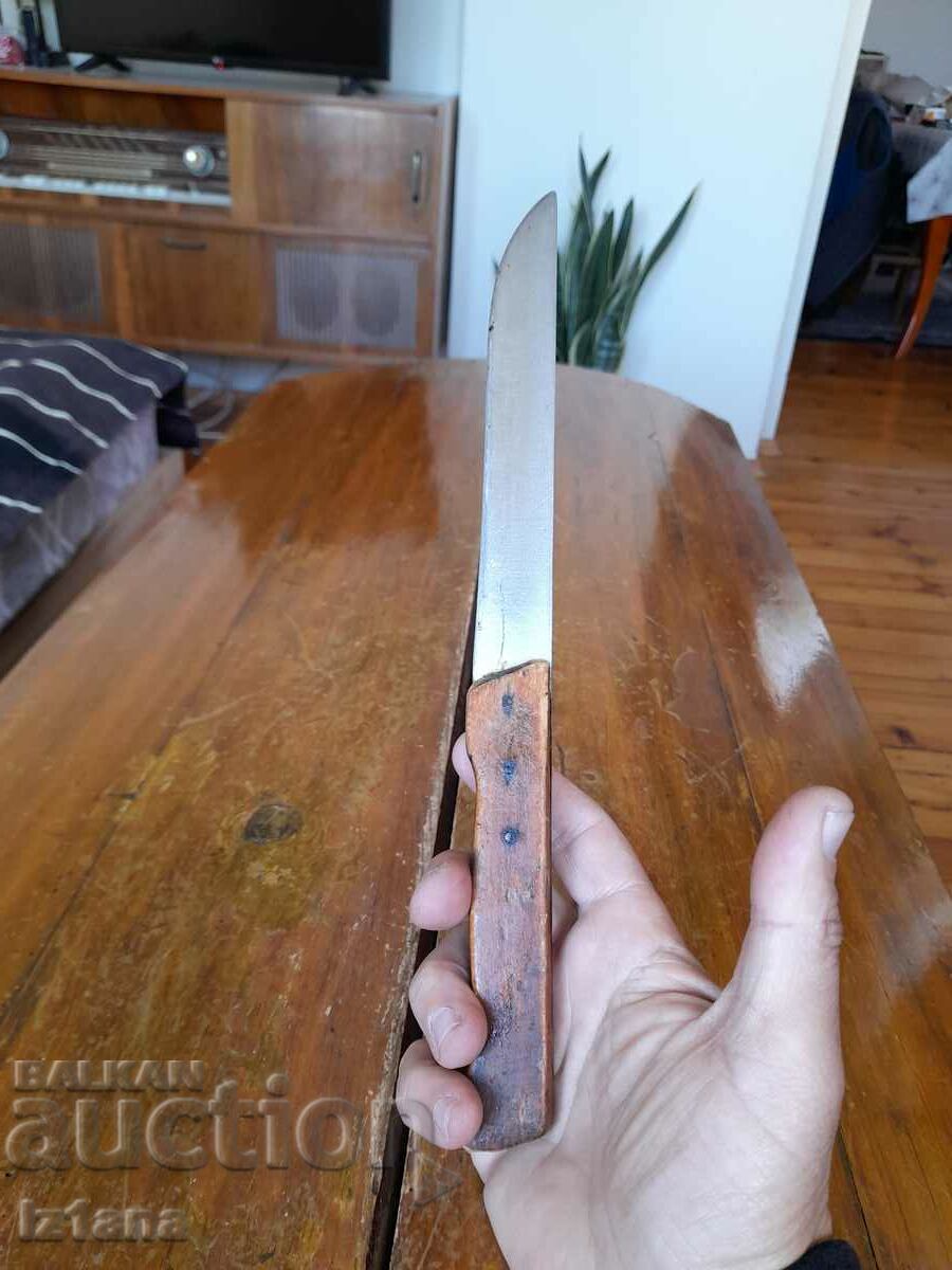 Old kitchen knife with price 20.00 BGN | € 10.23