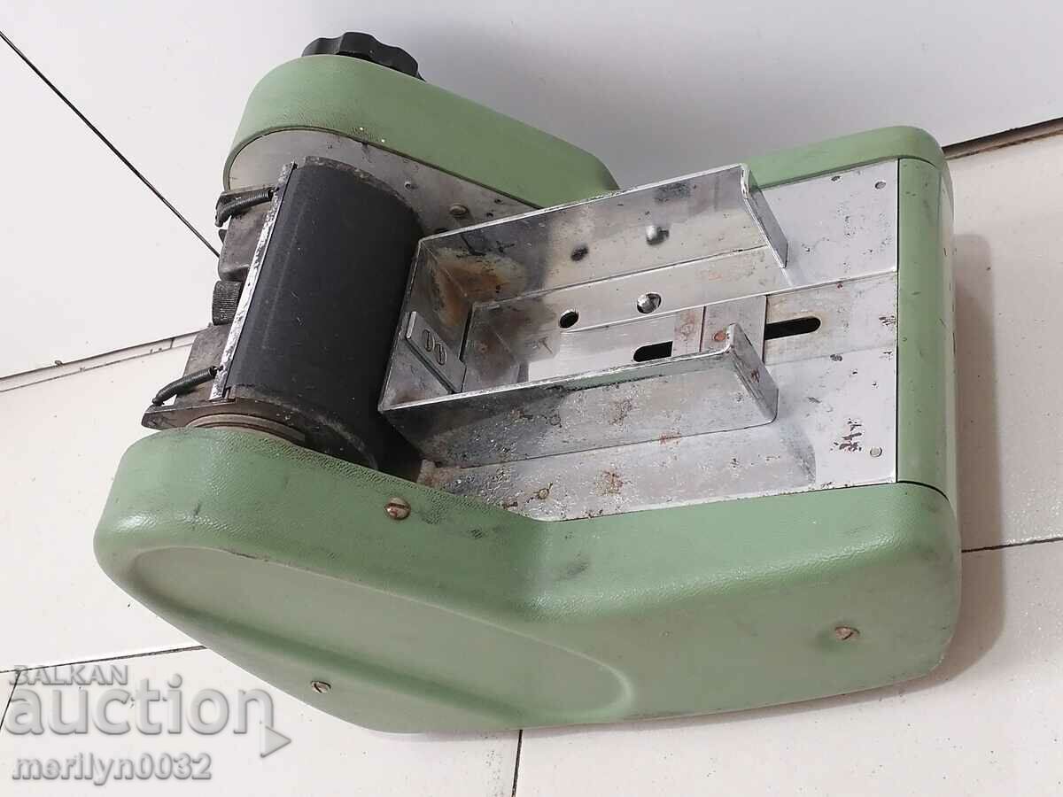 Delivery of Old WEBER label printing and pasting machine