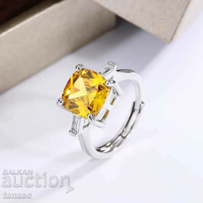 Delivery of Silver ring with citrine, free size Delivery of Silver ring with citrine, free size