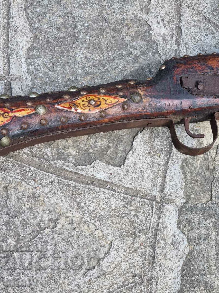 Licitație Pușcă veche..Kremakliika. Licitație Pușcă veche..Kremakliika.