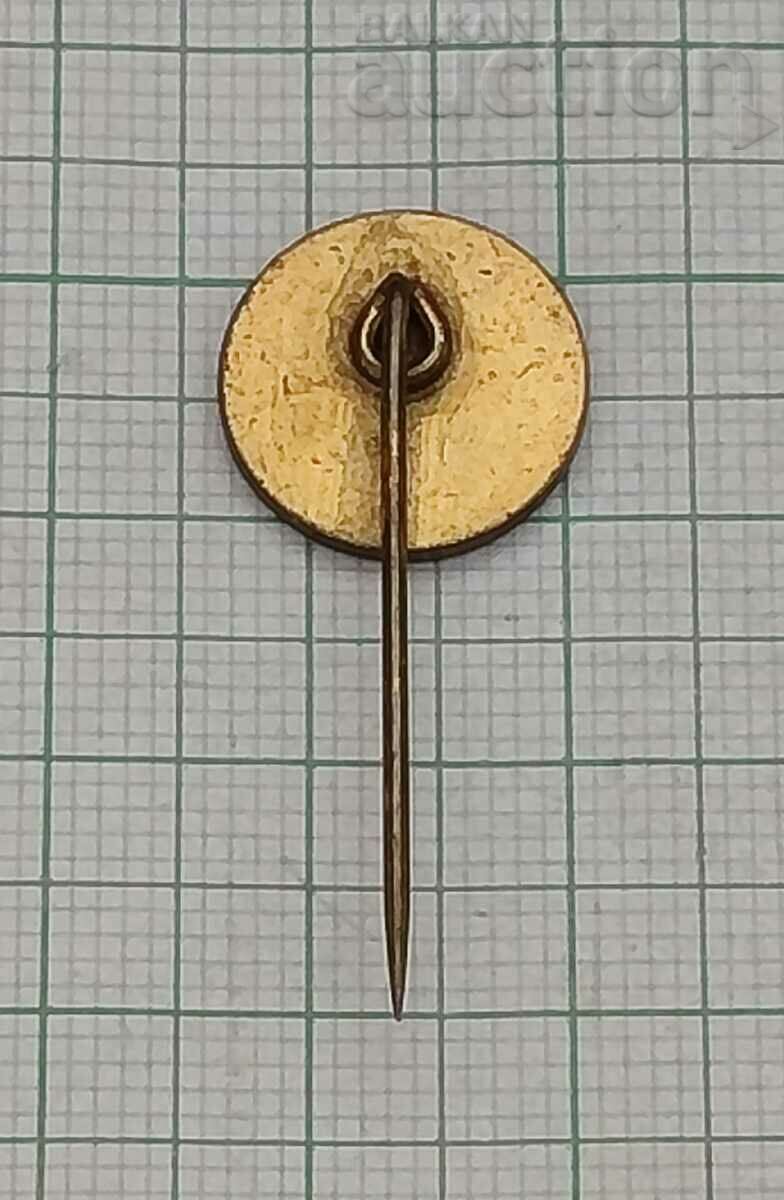 FOOTBALL DFV GERMANY OLD BADGE ENAMEL with price 7.00 BGN | € 3.58 FOOTBALL DFV GERMANY OLD BADGE ENAMEL with price 7.00 BGN | € 3.58