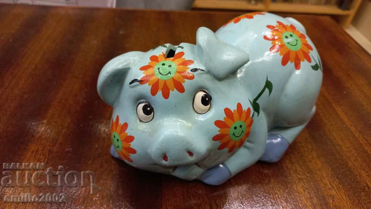 Piggy bank with price 9.00 BGN | € 4.60 Piggy bank with price 9.00 BGN | € 4.60