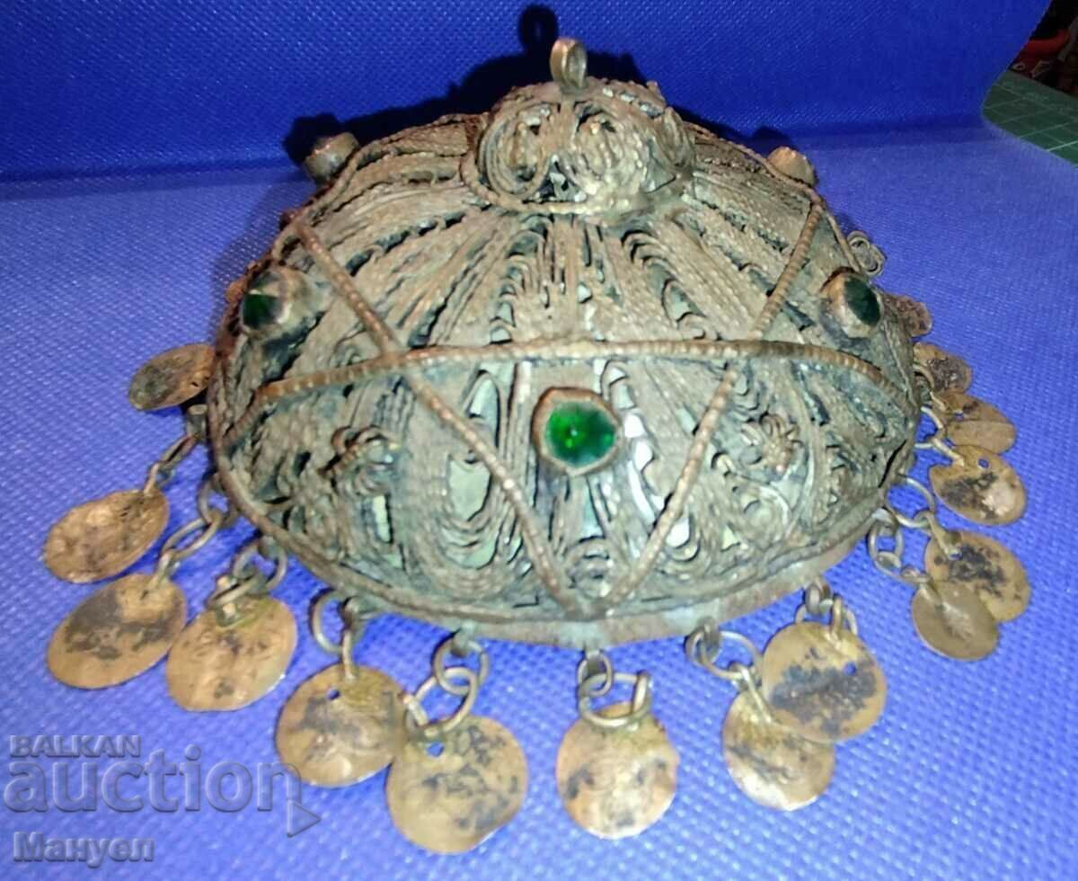 Auction Old, very beautiful tepelak, filigree. Auction Old, very beautiful tepelak, filigree.