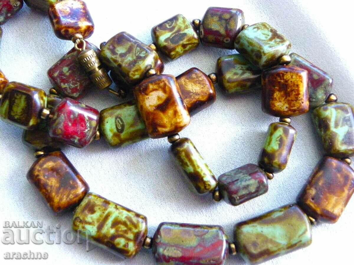 Auction Old Japanese Porcelain Enamel Style "Raku" Necklace Auction Old Japanese Porcelain Enamel Style "Raku" Necklace