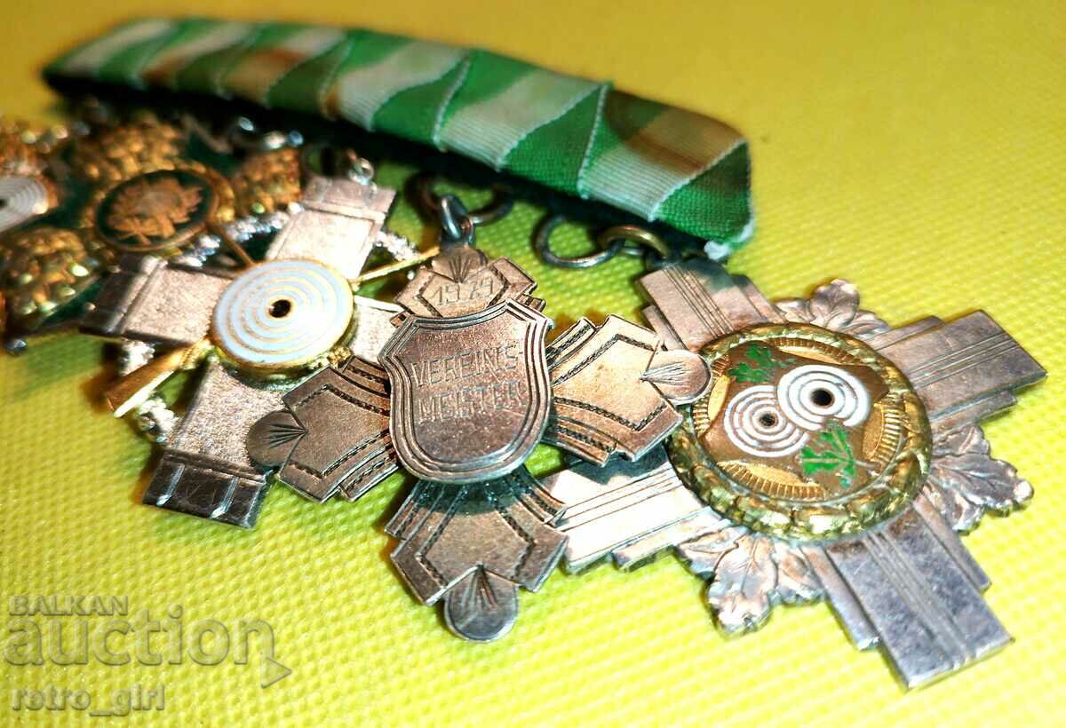 Auction  I am selling a pack of orders.