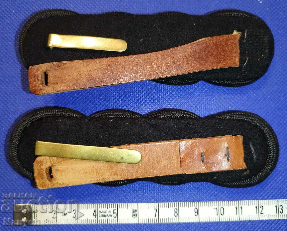 United Kingdom of Great Britain - Officers Marine Epaulettes. with price 49.90 BGN | € 25.51 United Kingdom of Great Britain - Officers Marine Epaulettes. with price 49.90 BGN | € 25.51