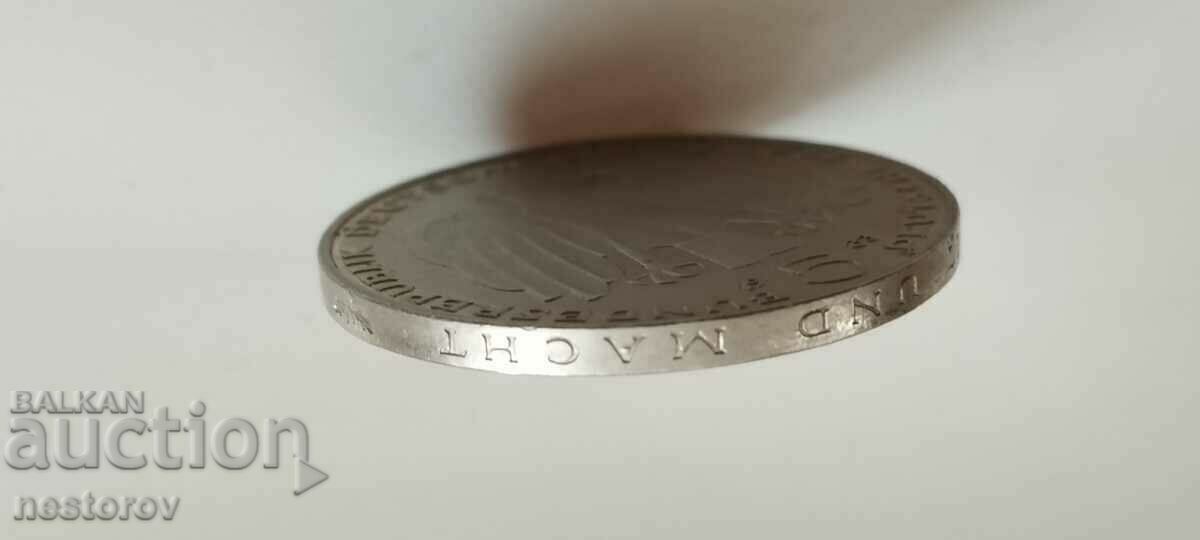 Auction ANNIVERSARY 5 STAMPS GFR 1983 Auction ANNIVERSARY 5 STAMPS GFR 1983