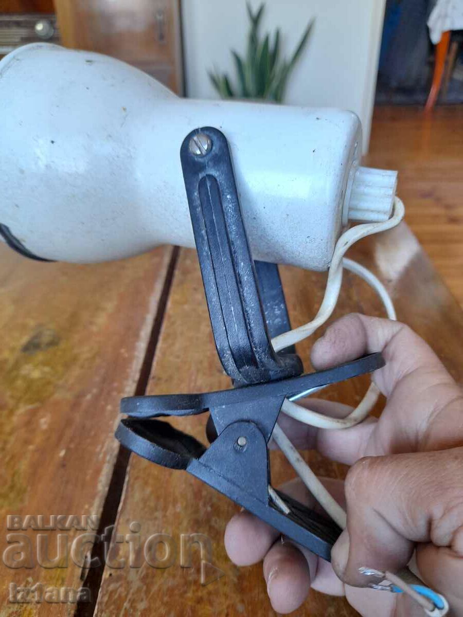 Old table lamp with price 12.00 BGN | € 6.14 Old table lamp with price 12.00 BGN | € 6.14