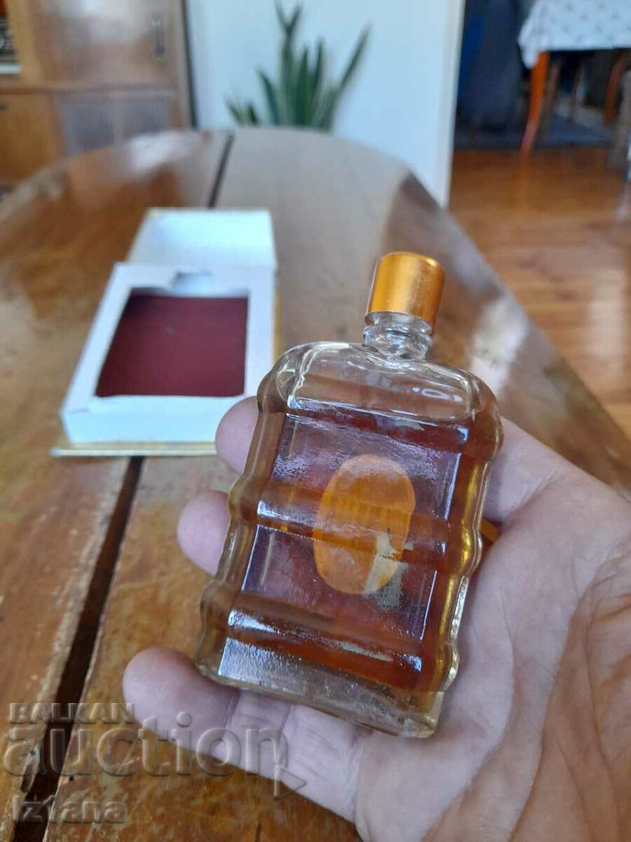Delivery of Old perfume BON CHANCE