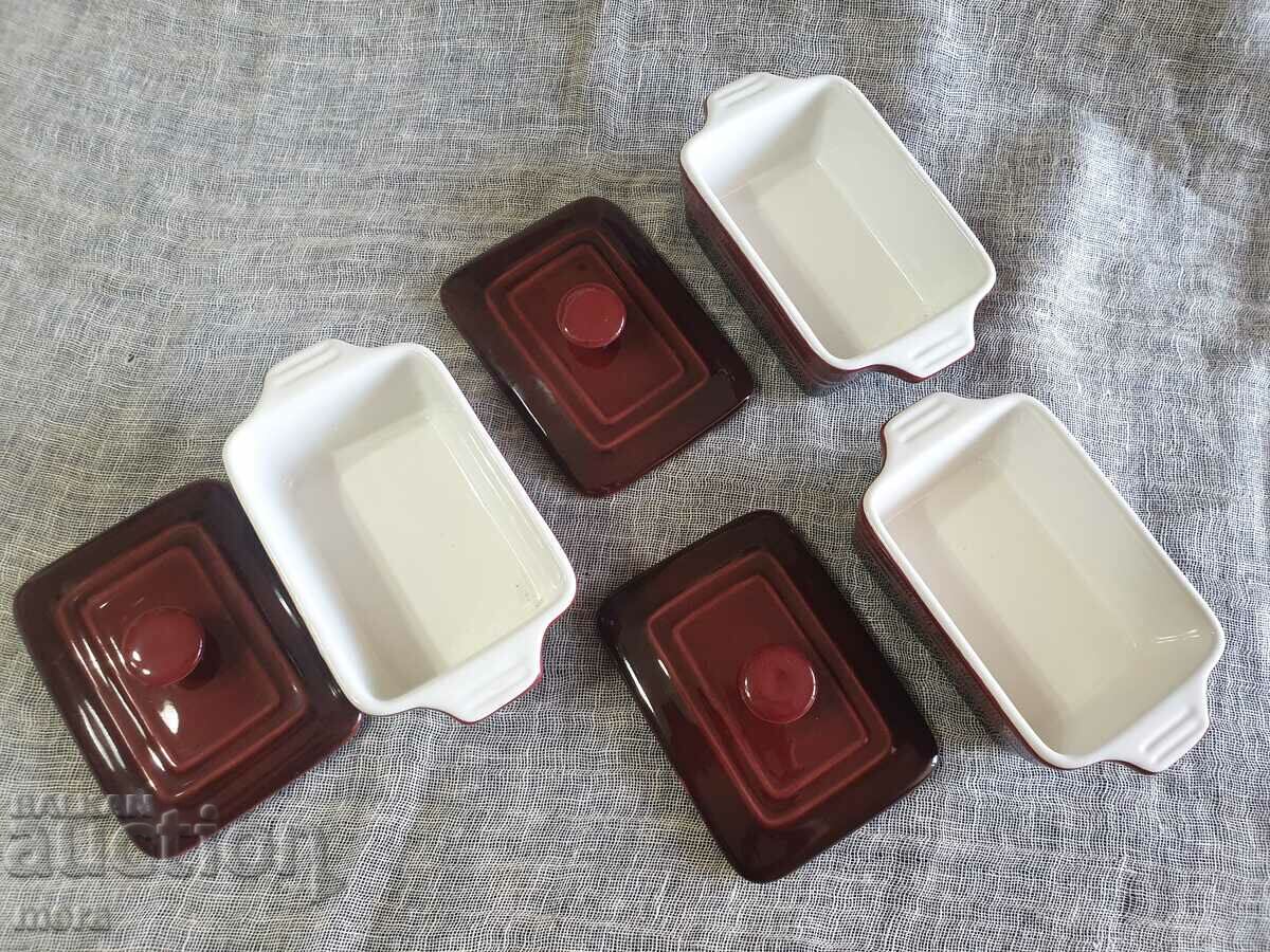 Δημοπρασία Τρία μικρά πιάτα τερίνα Lovecasa Stoneware Δημοπρασία Τρία μικρά πιάτα τερίνα Lovecasa Stoneware