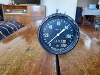 Old speedometer, mileage