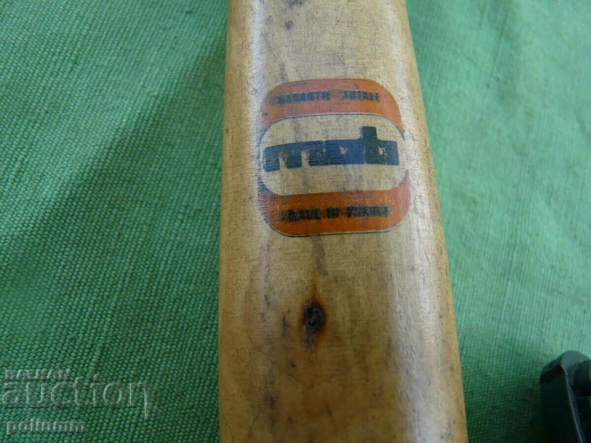 Δημοπρασία Ποιοτικό σφυρί MOB - 257 Δημοπρασία Ποιοτικό σφυρί MOB - 257